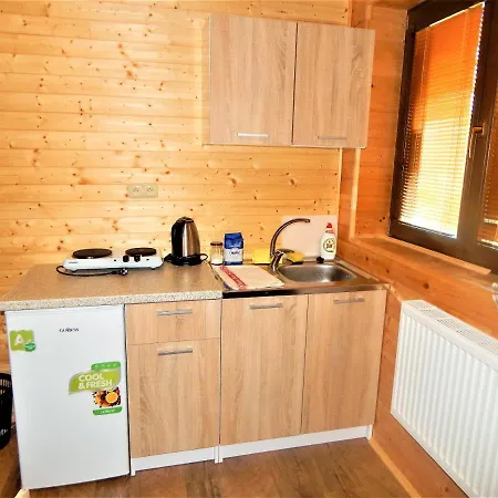 Roubenka-jesenka Ii 公寓